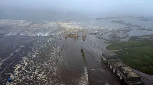 Tsunami Alerts Surge Across Pacific: Officials Urge Residents to Stay Vigilant