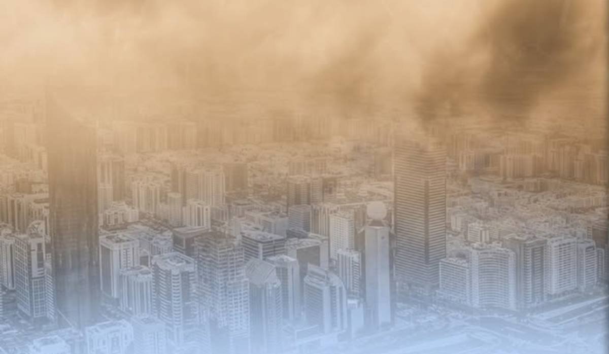 Fierce Dust Storm Engulfs Dubai, Slashes Visibility Across UAE