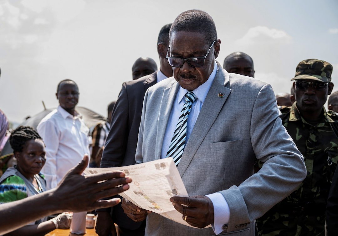 Ex-President Peter Mutharika Leads Malawi Presidential Election Ahead of Incumbent Lazarus Chakwera