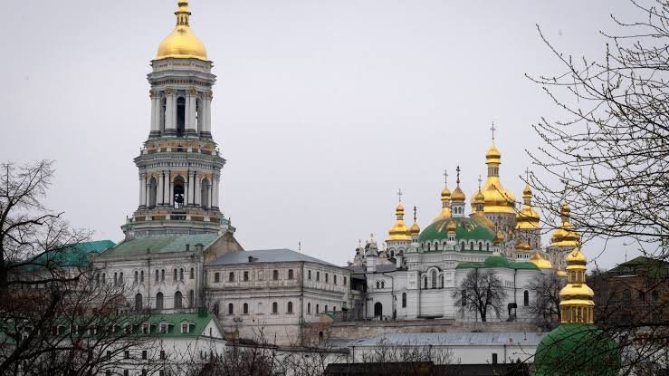Ukraine Set to Ban Orthodox Church Over Moscow Ties